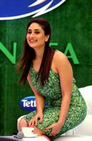 Kareena Kapoor Wallpapers Cartaz