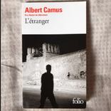 L' ÉTRANGERAlbertCamus