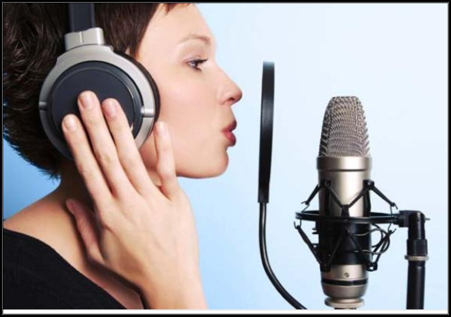 Voice. Микрофон. Микрофон для звукозаписи. Студия звукозаписи микрофон. Микрофон в студии.