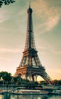 Eiffel tower wallpaper 3d - Paris wallpaper تصوير الشاشة 2