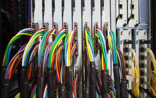 Curso Basico De Electridad. Electricista gönderen