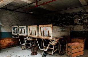 Old Industrial Building Escape ảnh chụp màn hình 1