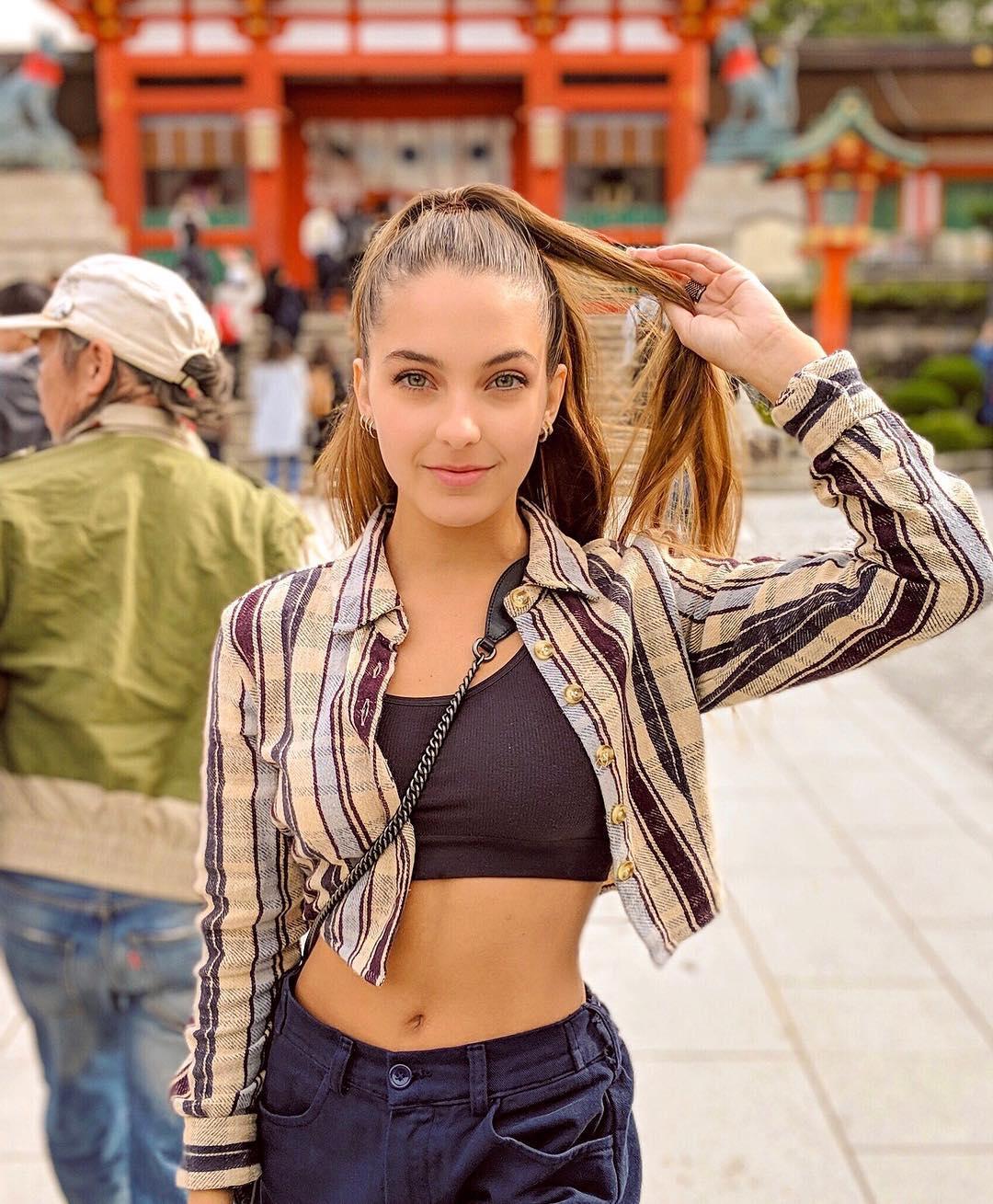 Lexi Rivera Wallpaper for Android - APK Download
