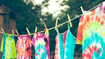 How to Tie Dye постер