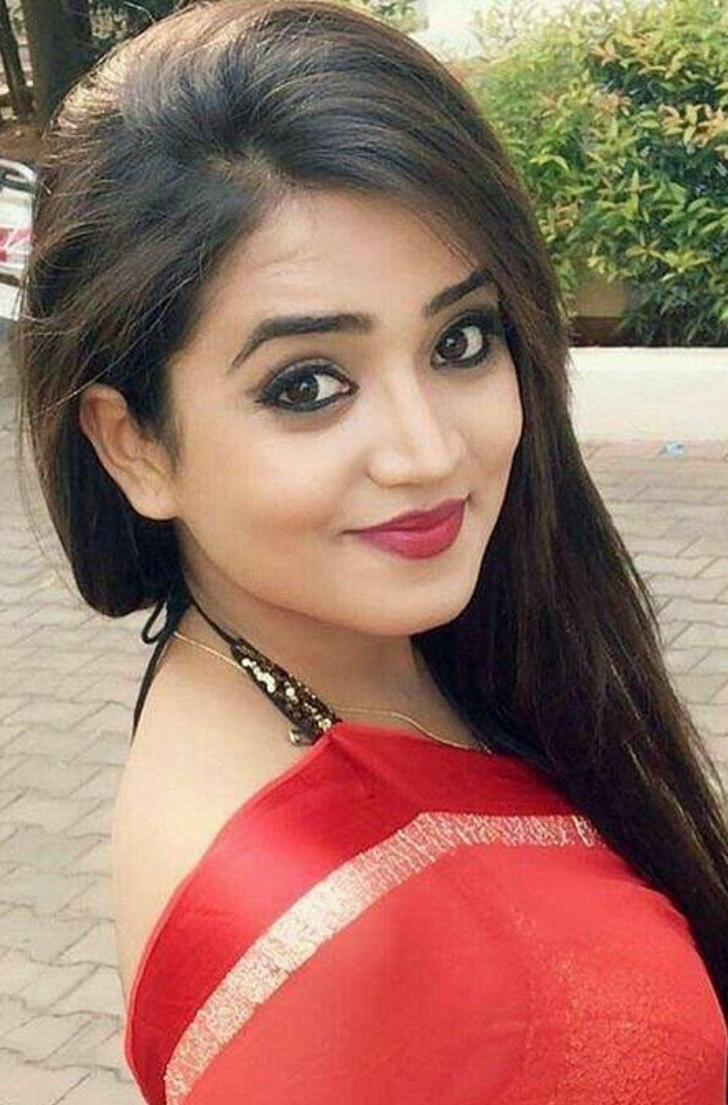 下载Desi Indian Hot Girls and Sexy Bhabhi HD Wallpaper的安卓版本 下载Desi Indian Hot Girls and Sexy Bhabhi HD Wallpaper的安卓版本