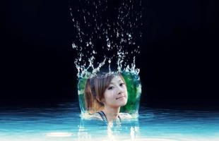 Water Photo Frame-poster