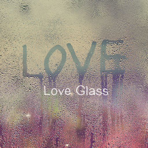 可愛主題　寫在朦胧玻璃上的LOVE