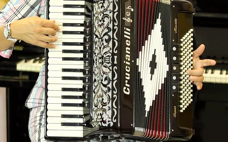 Cours pour apprendre l'accordéon pour Android - Téléchargez l'APK