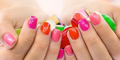 Nail manicure lessons الملصق