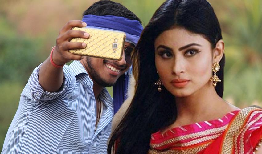 Selfie With Mouni Roy for Android - APK Download